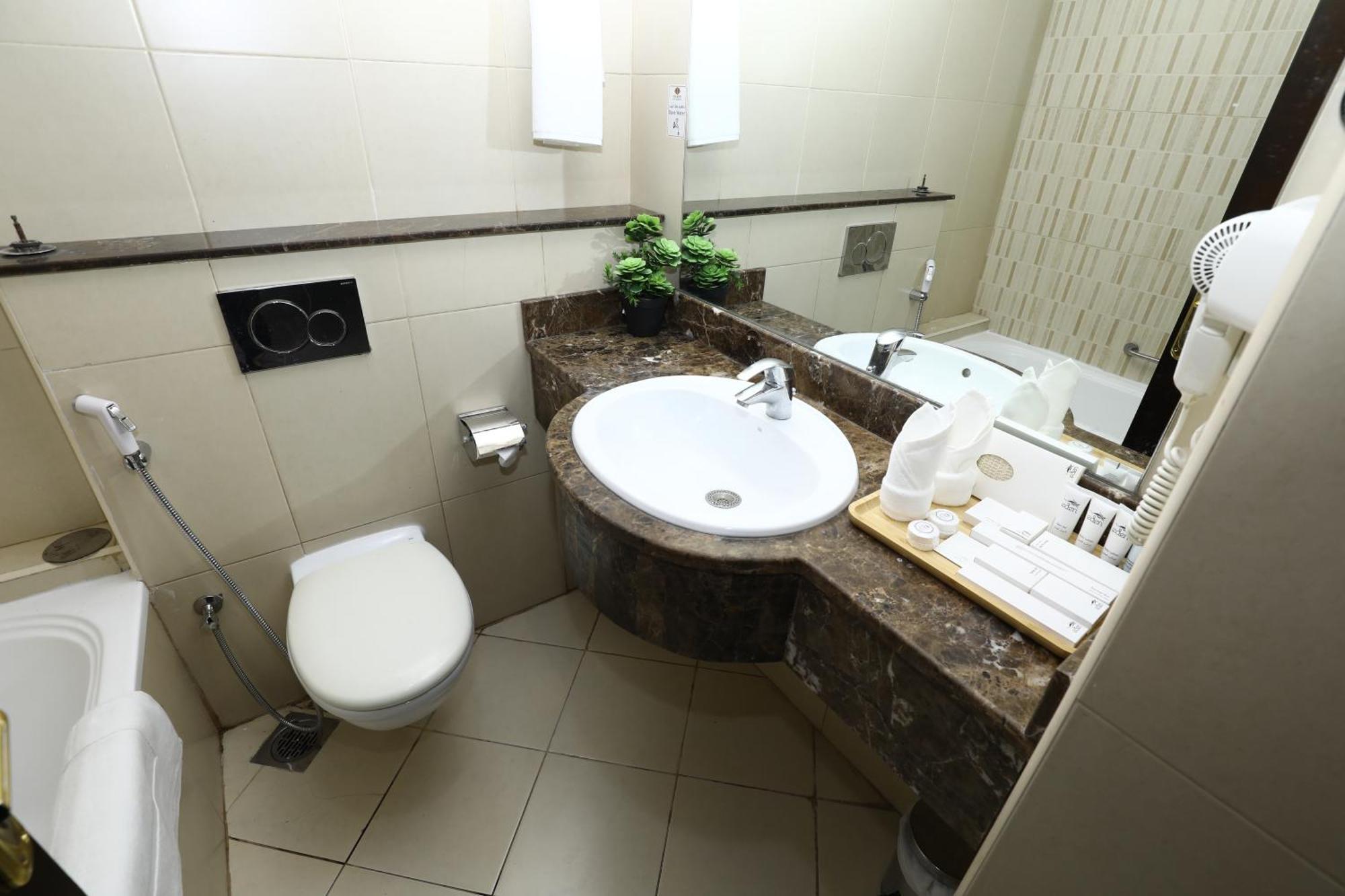 Hotel Naif