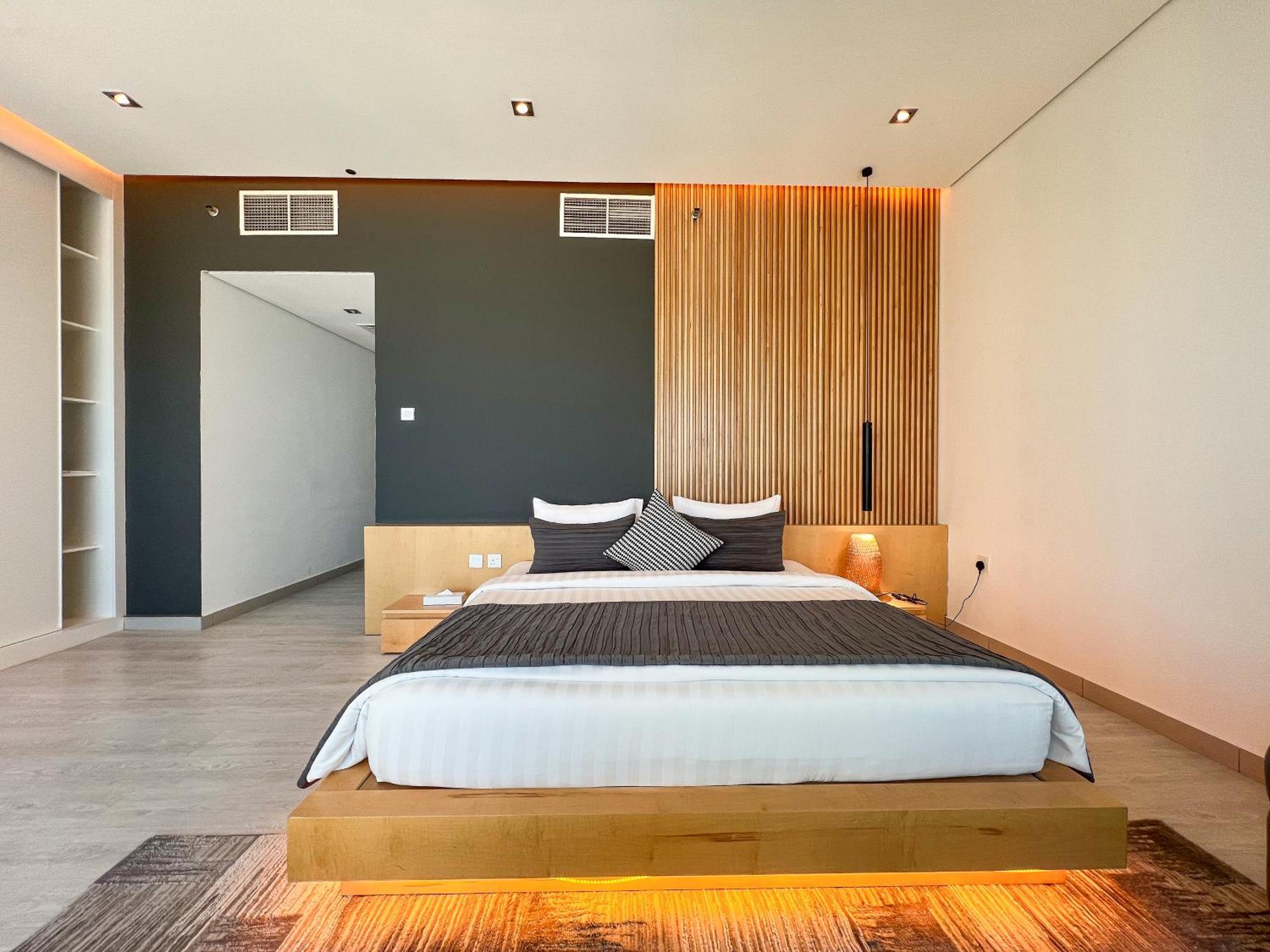 Luxurious 3b Panoramic The Palm View - Samaya Homes Apartment