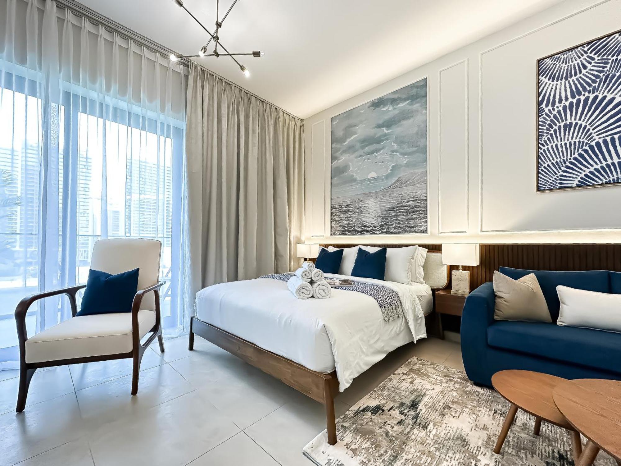 Apartment Trophy - Santorini Burjkhalifa & Canal Views Sofa Bed *