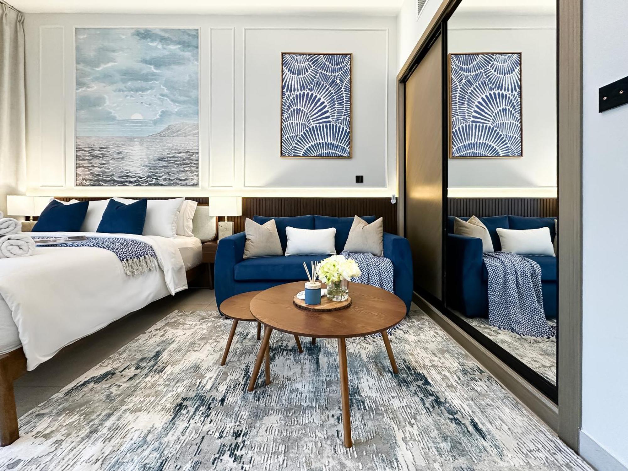 Apartment Trophy - Santorini Burjkhalifa & Canal Views Sofa Bed Dubai