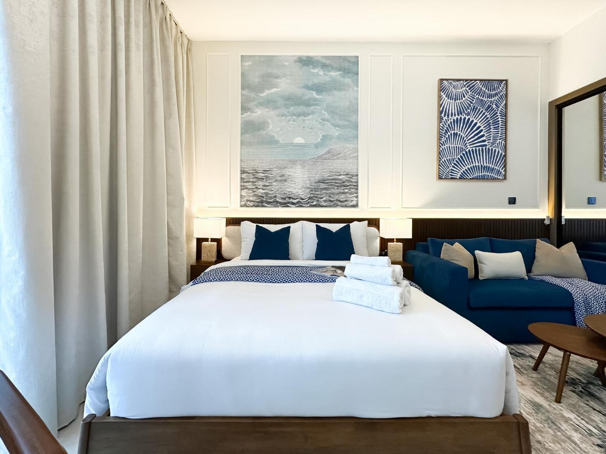 Apartment Trophy - Santorini Burjkhalifa & Canal Views Sofa Bed