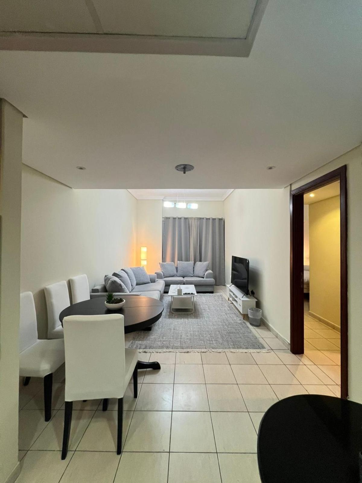 View 1 Bedroom Jlt, Cluster D *