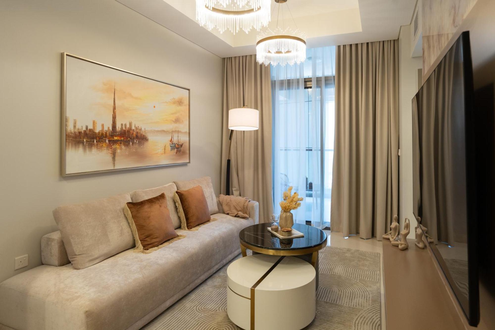 Keyrock Living - Luxe 2br In Business Bay *