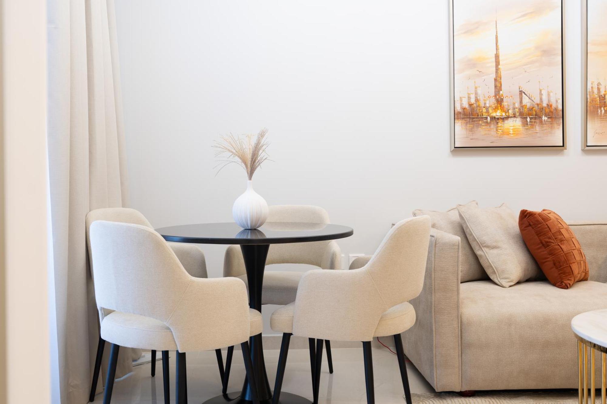 Apartment Keyrock Living - Oasis With Balcony Views Dubai