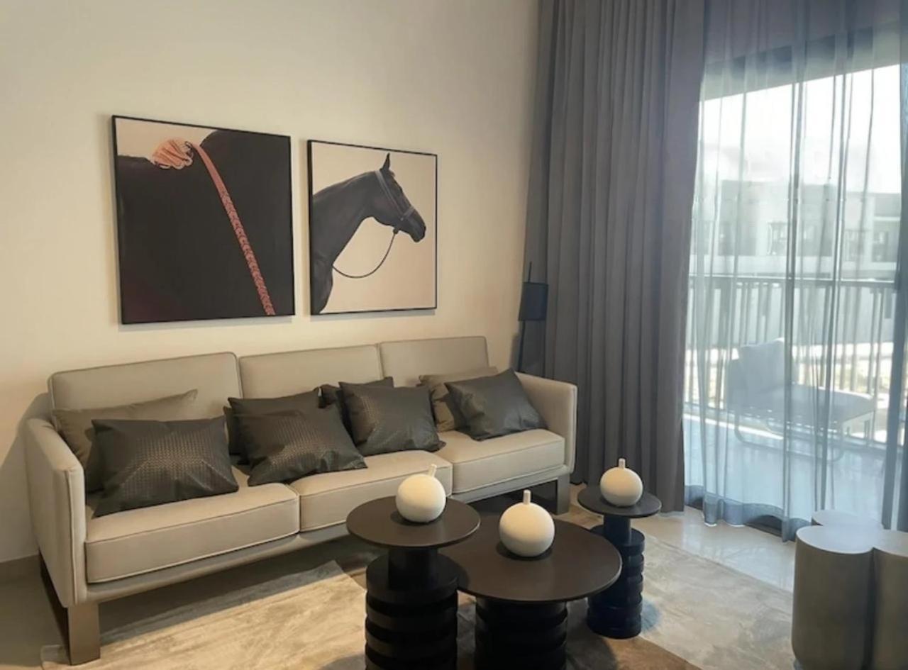 Brand New Designer 1-bedroom With Free Parking