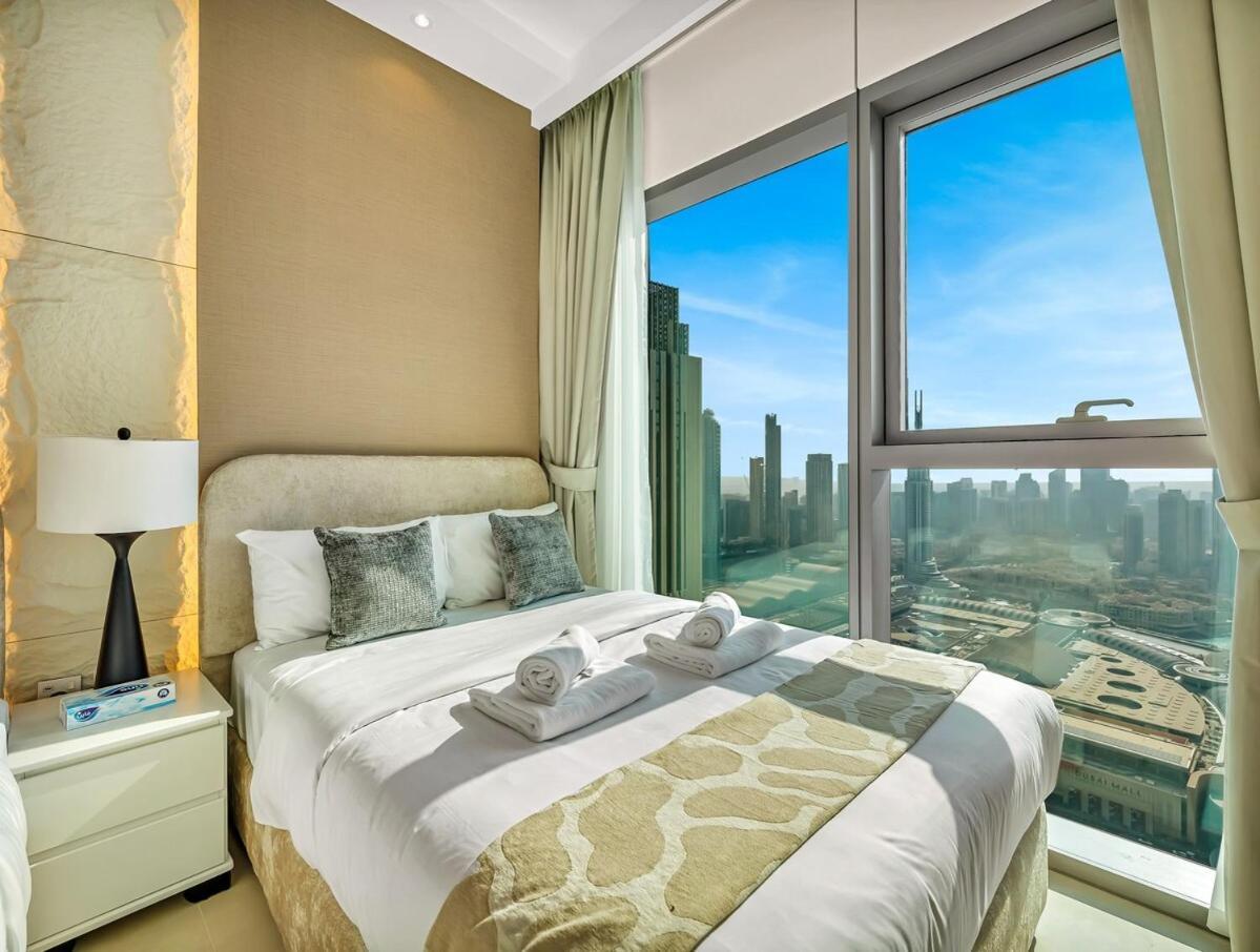 New Luxurious 4br With Burj Khalifa & Fountain View Near Difc Apartment Dubai