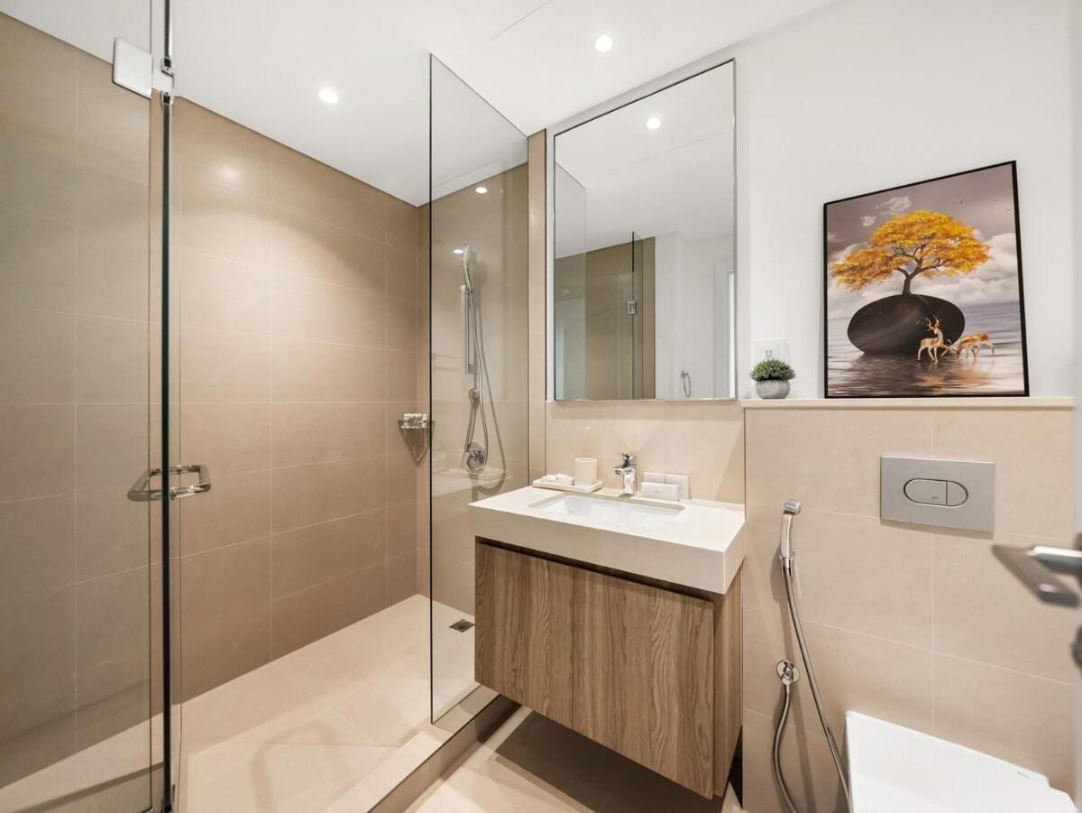New Luxurious 4br With Burj Khalifa & Fountain View Near Difc Dubai