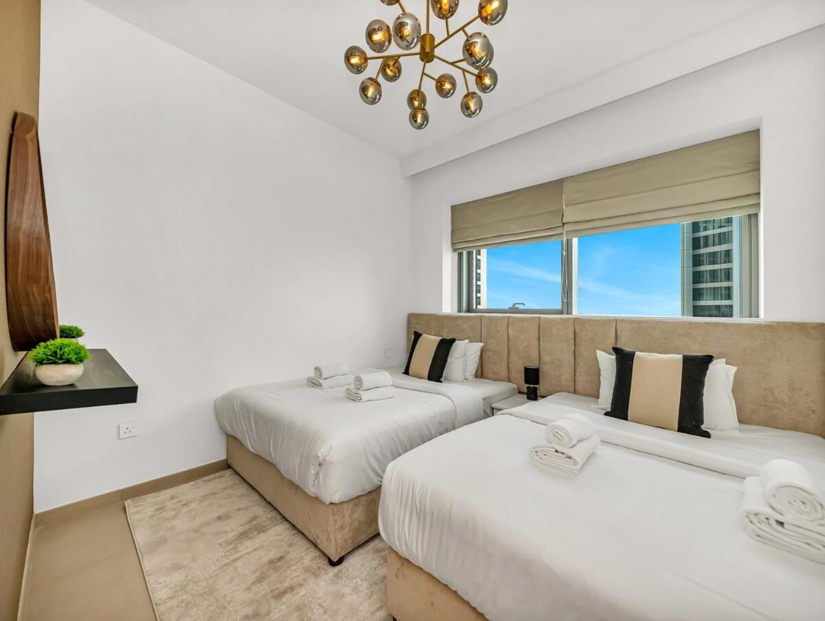 New Luxurious 4br With Burj Khalifa & Fountain View Near Difc Apartment