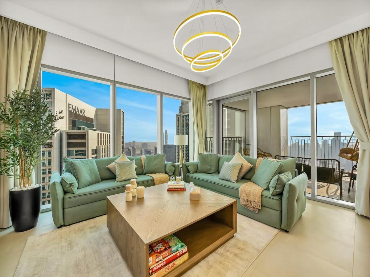New Luxurious 4br With Burj Khalifa & Fountain View Near Difc Dubai