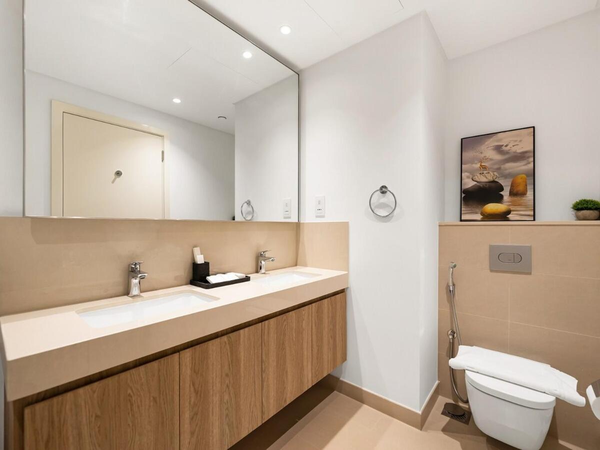 Apartment New Luxurious 4br With Burj Khalifa & Fountain View Near Difc *
