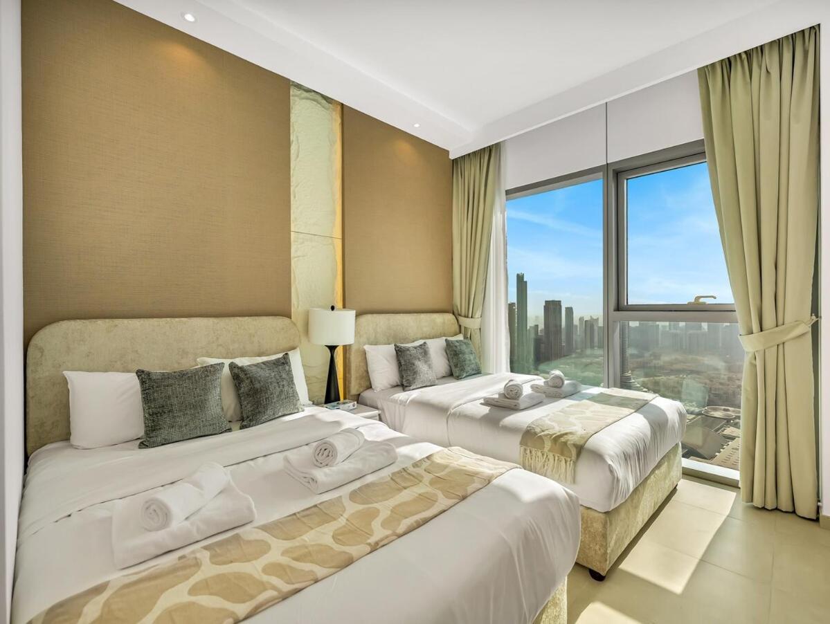 New Luxurious 4br With Burj Khalifa & Fountain View Near Difc Apartment
