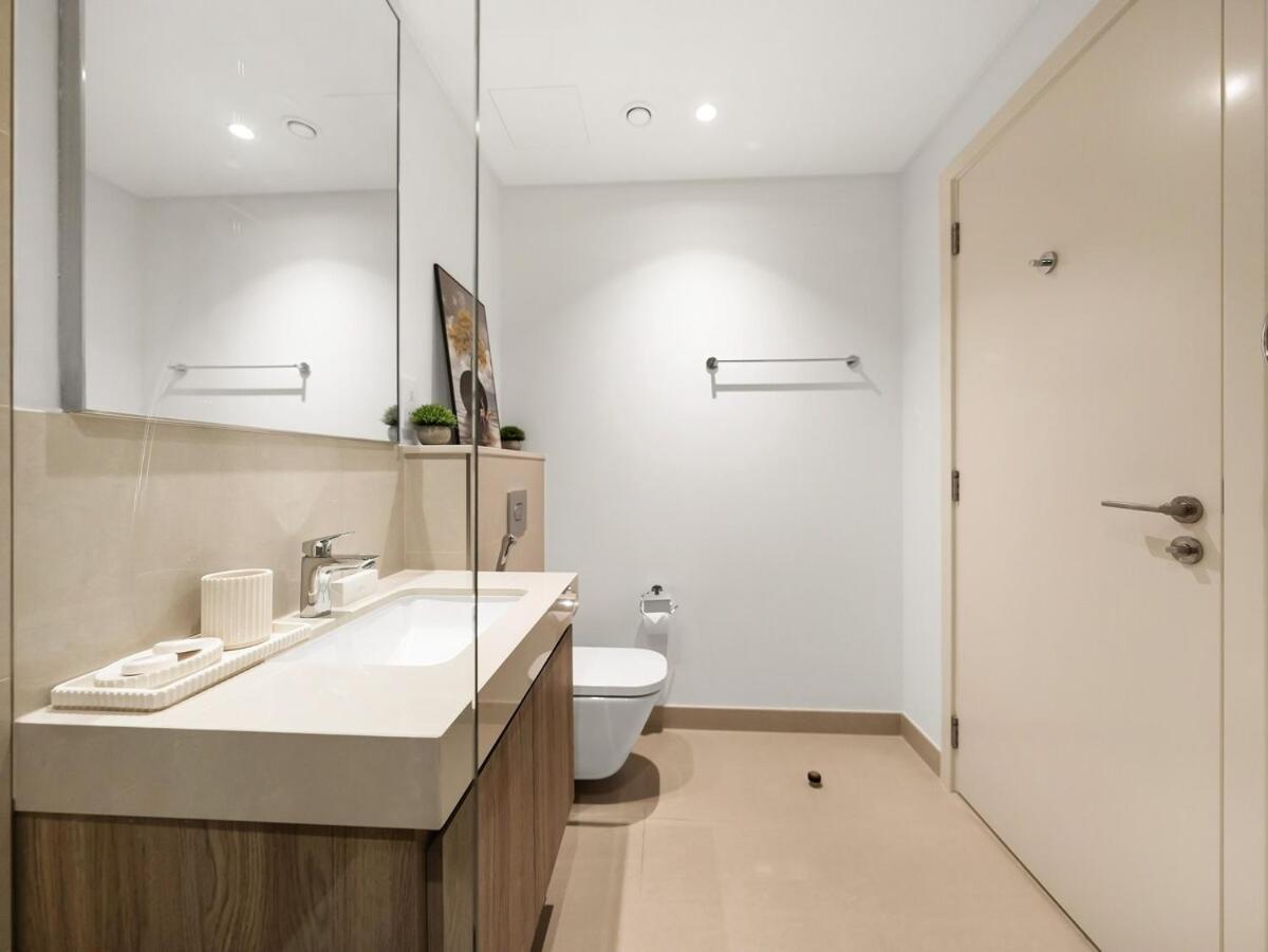 New Luxurious 4br With Burj Khalifa & Fountain View Near Difc Apartment *
