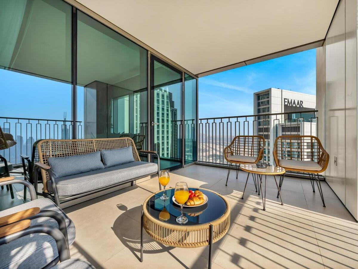 Apartment New Luxurious 4br With Burj Khalifa & Fountain View Near Difc Dubai