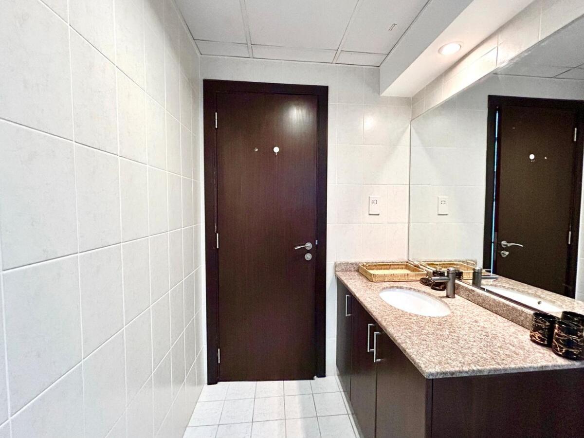Apartment Homes 2 Retreat - Luxury & Spacious 1br With Balcony In Business Bay *