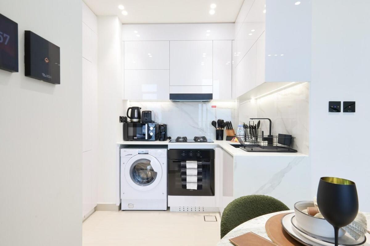 Gorgeous 1 Bed In Binghatti House Jvc
