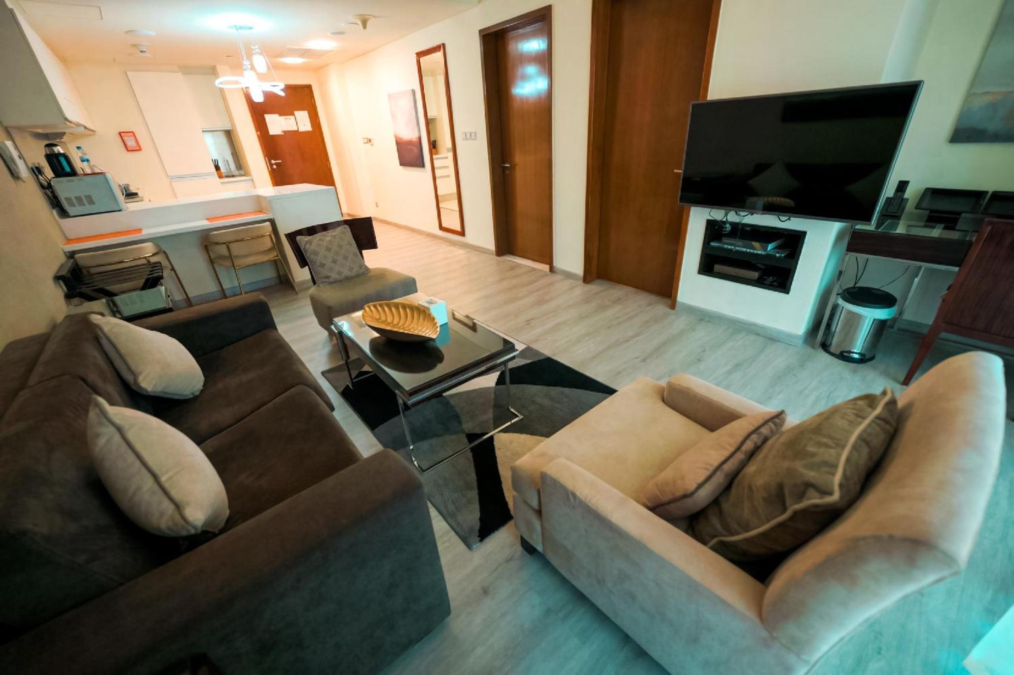 Emaar Fashion Avenue One Bedroom - Formerly Address Mall Four Apple Homes Dubai