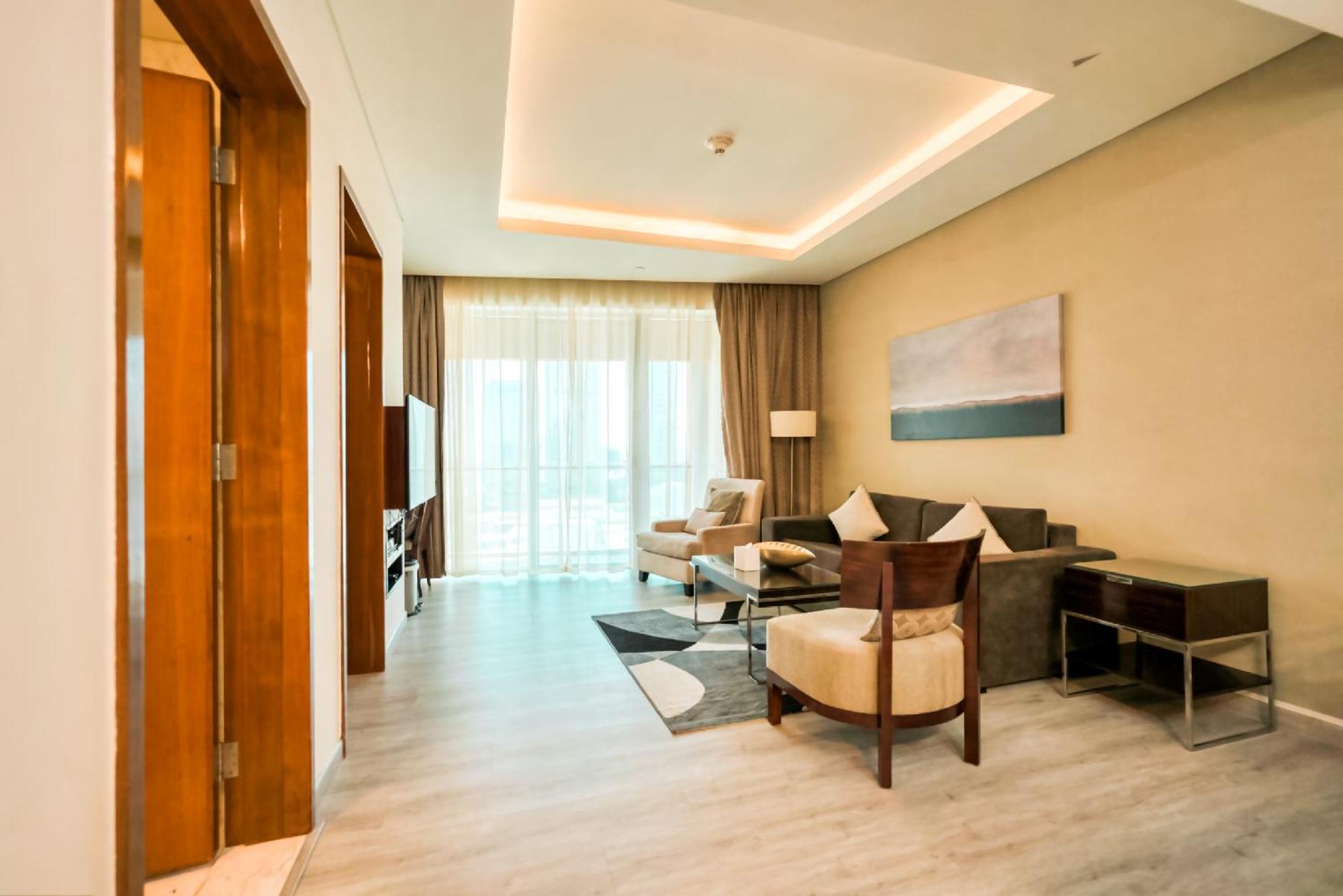 Emaar Fashion Avenue One Bedroom - Formerly Address Mall Four Apple Homes Apartment *