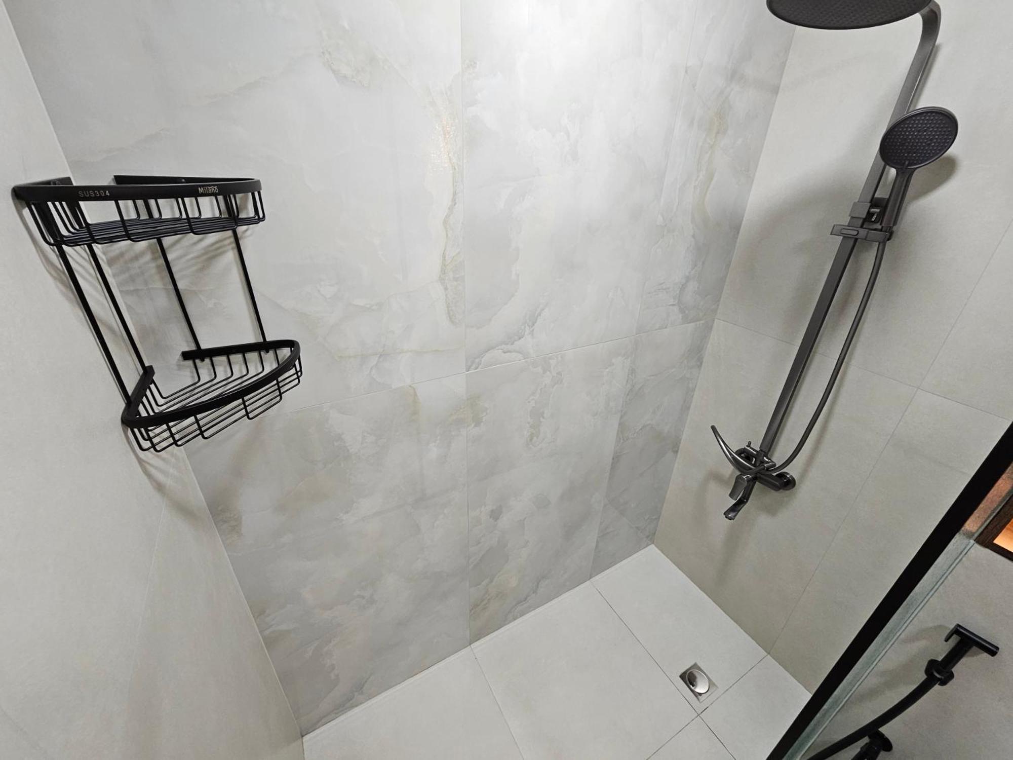 Cozy - Marina - 5 Min To And Metro Apartment *