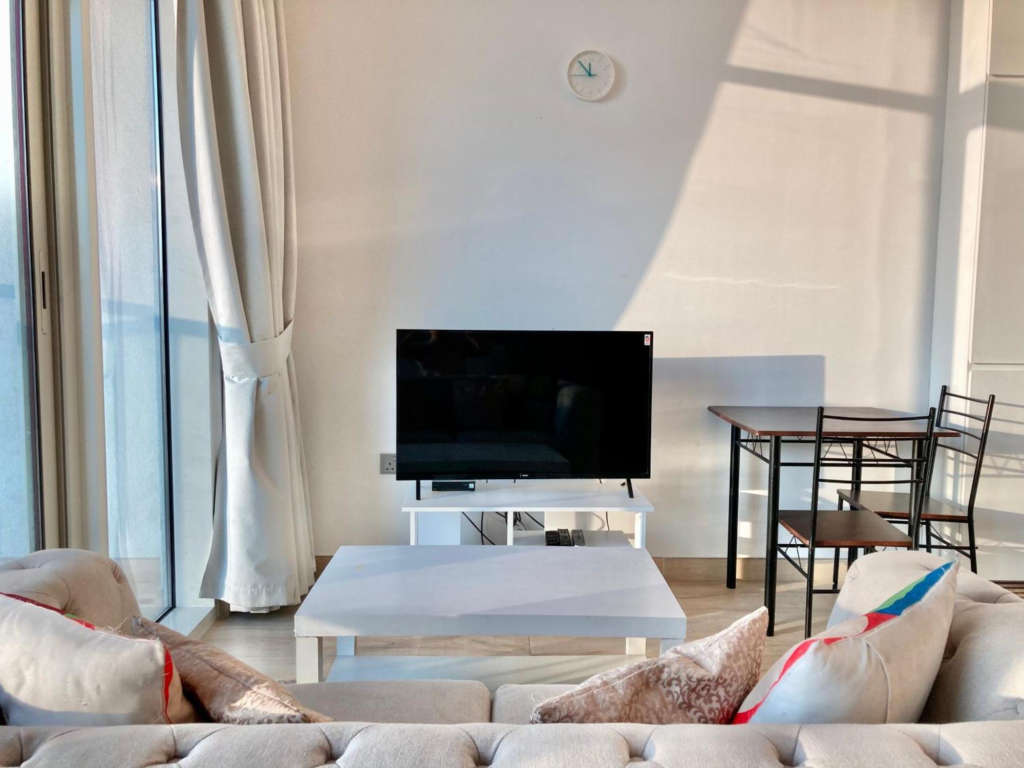 Western One For Rent In Marina Apartment *