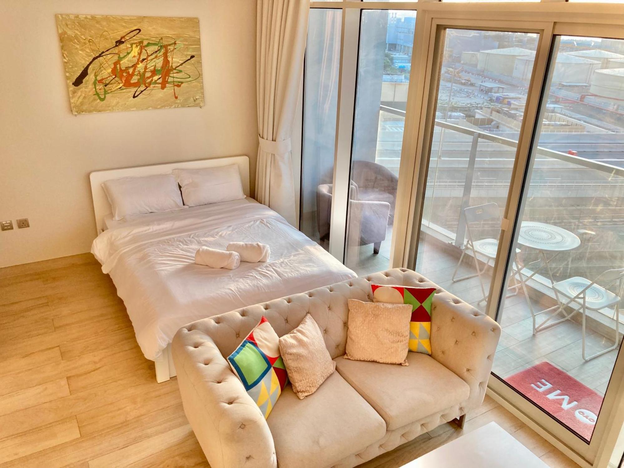 Western One For Rent In Marina *