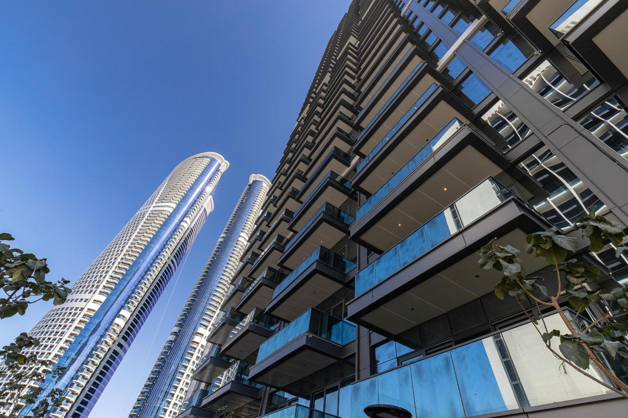 Apartment Simply Comfort At Nobles Tower Luxury Burj View