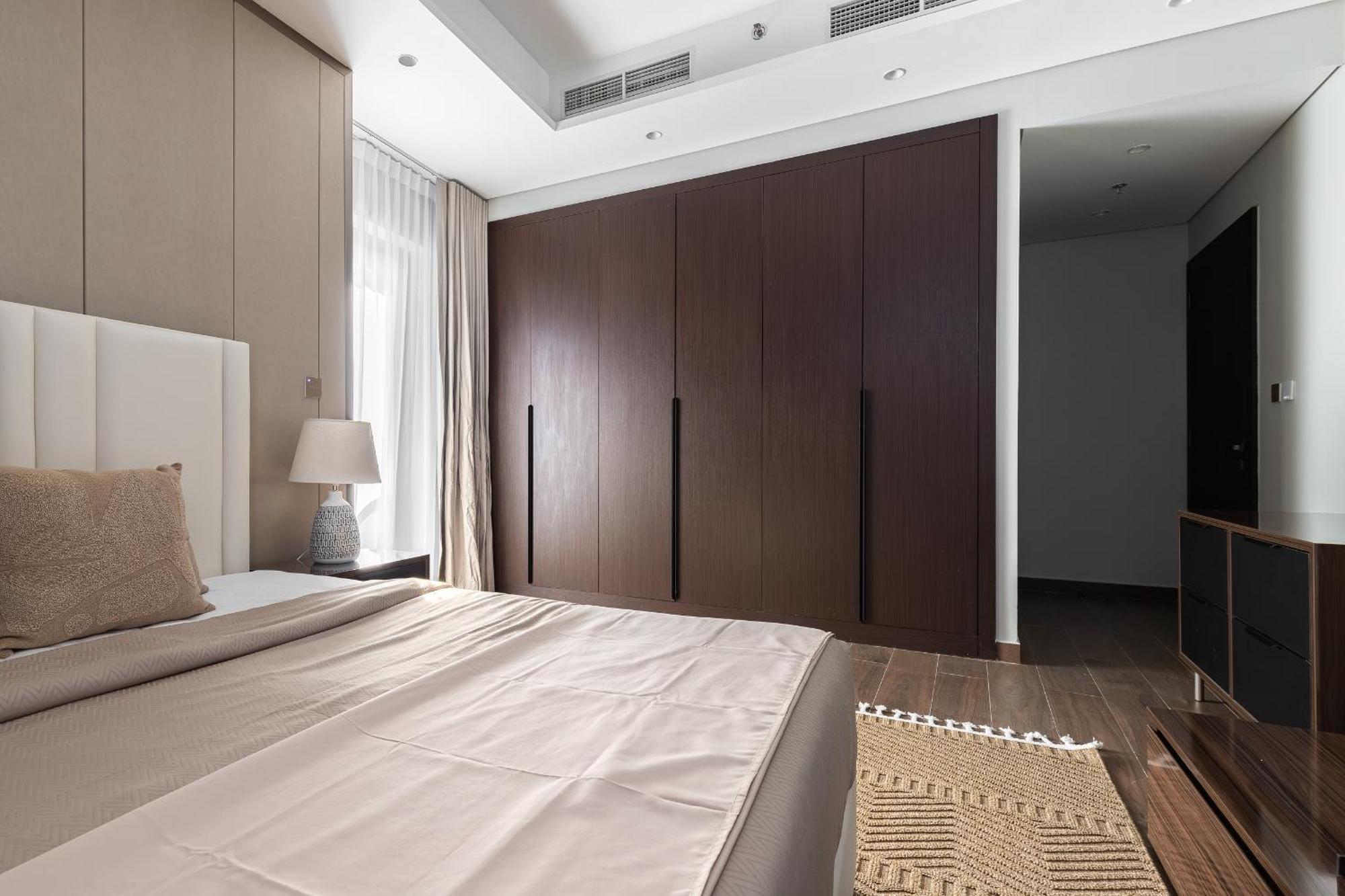 Simply Comfort At Nobles Tower Luxury Burj View *