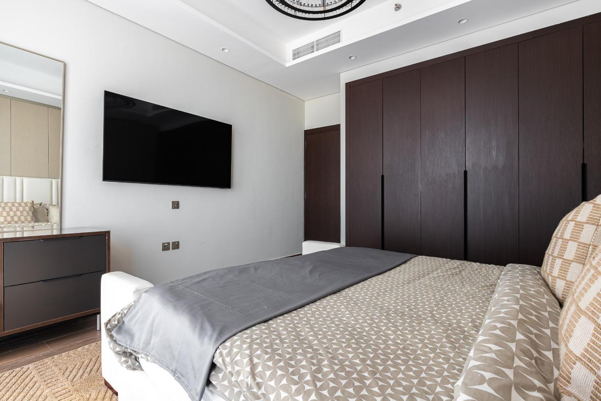 Simply Comfort At Nobles Tower Luxury Burj View *