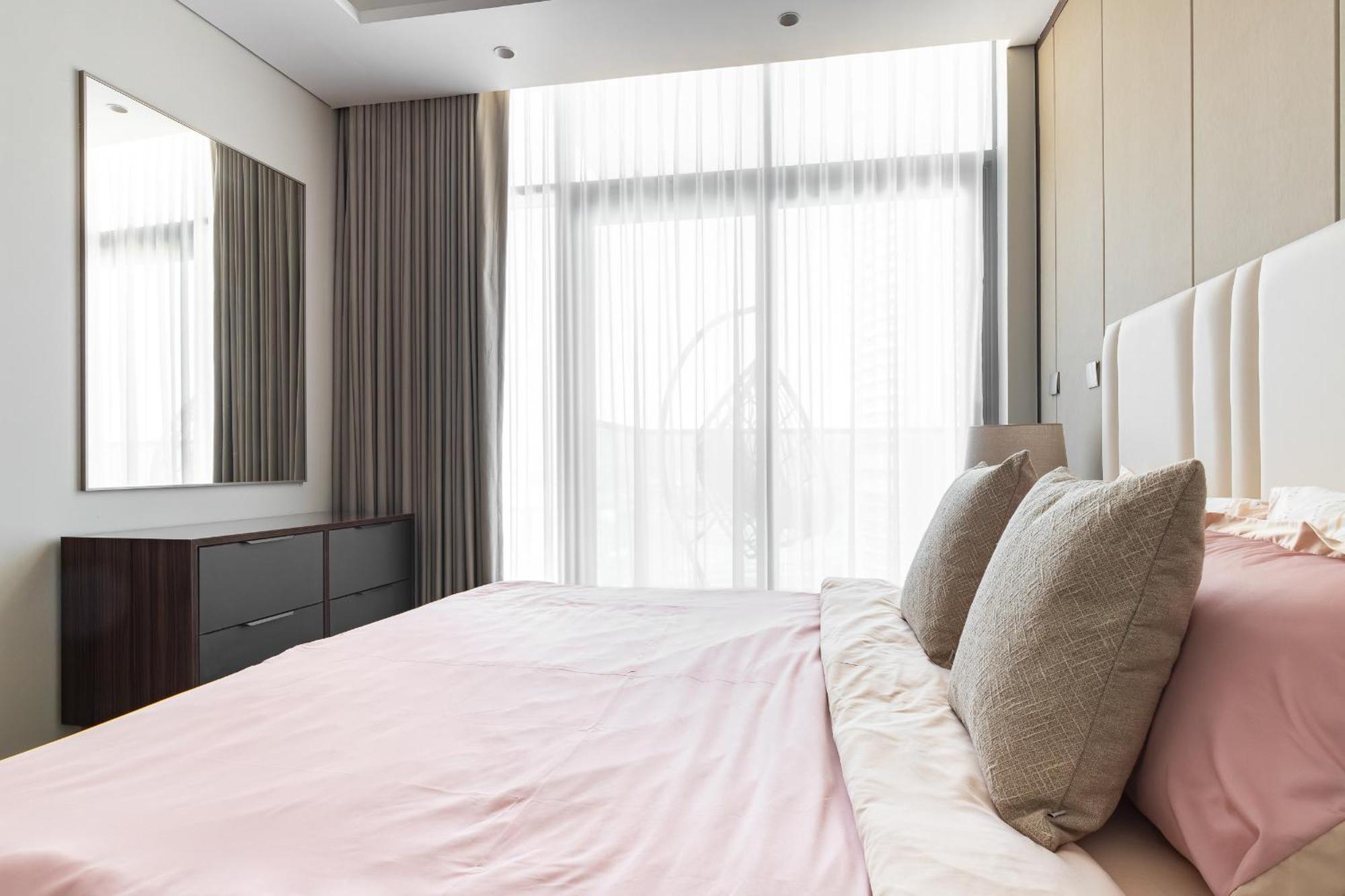 Apartment Simply Comfort At Nobles Tower Luxury Burj View