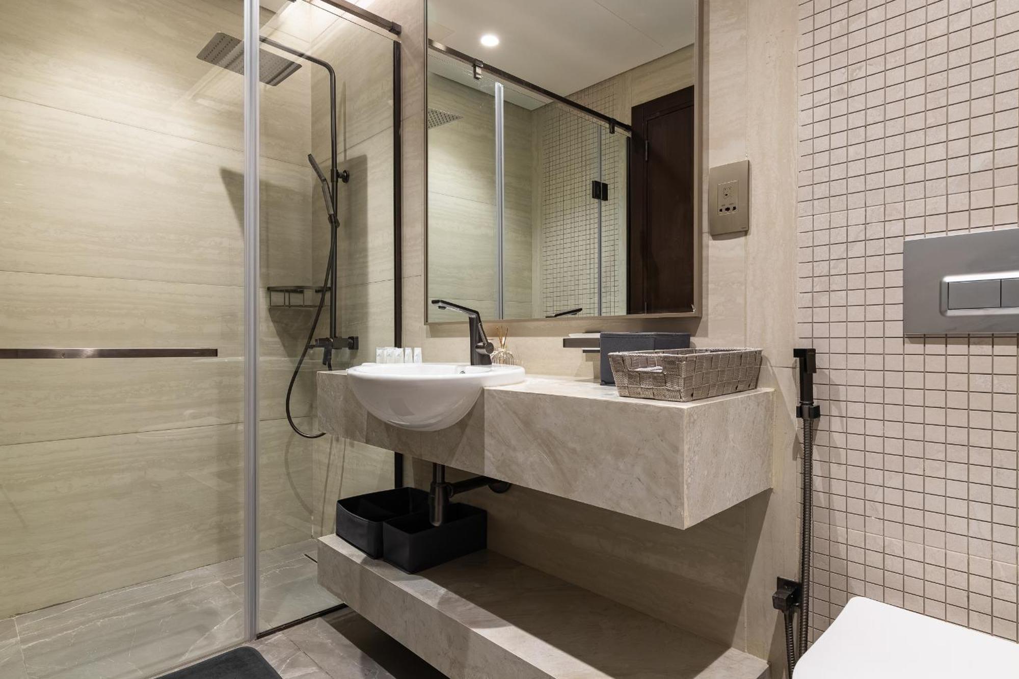 Simply Comfort At Nobles Tower Luxury Burj View *