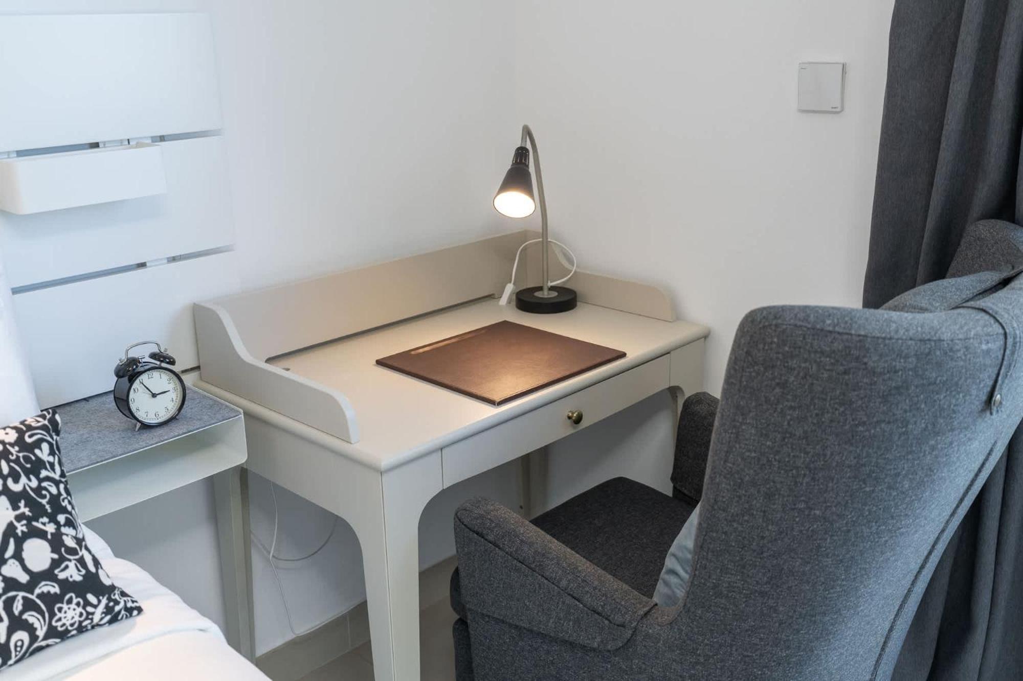 Apartment Stylish Perfect For 3 In Production *
