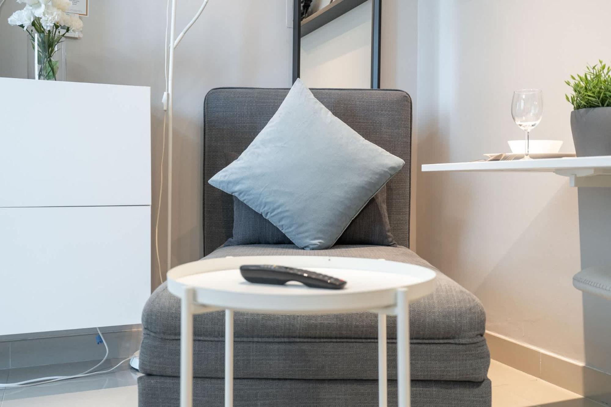 Apartment Stylish Perfect For 3 In Production *