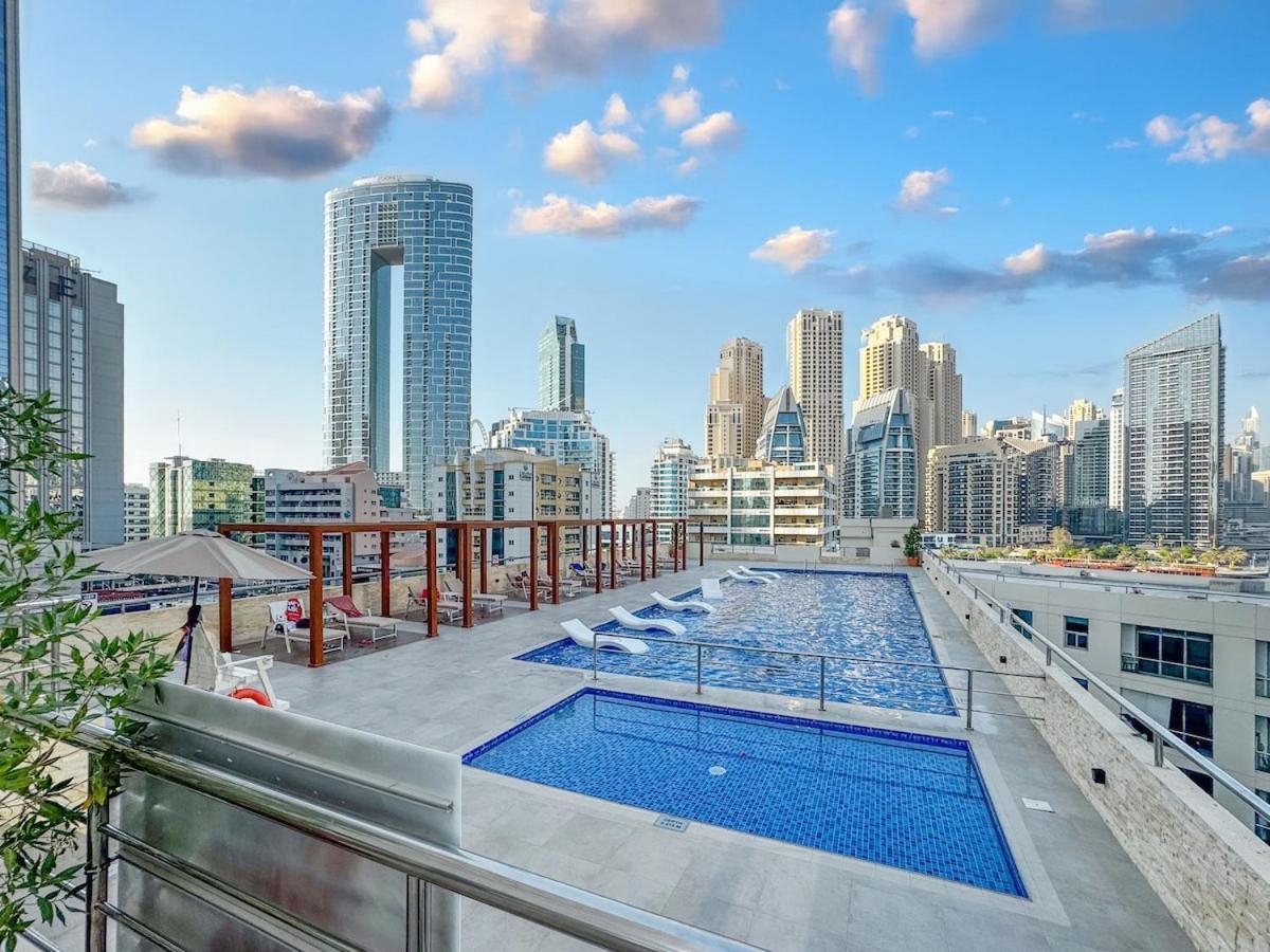 Luxury With Full Marina View Near Apartment