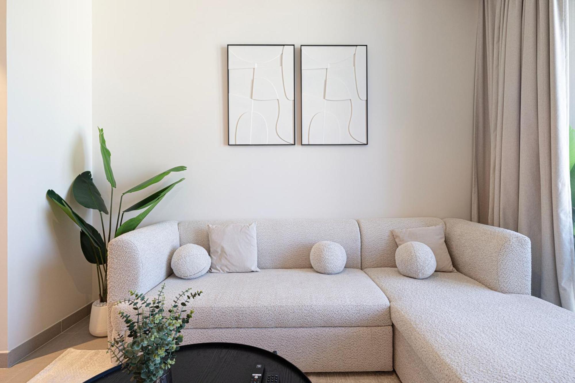 Luxe - 2br - Sea & View - 5 Min To Mall Apartment *