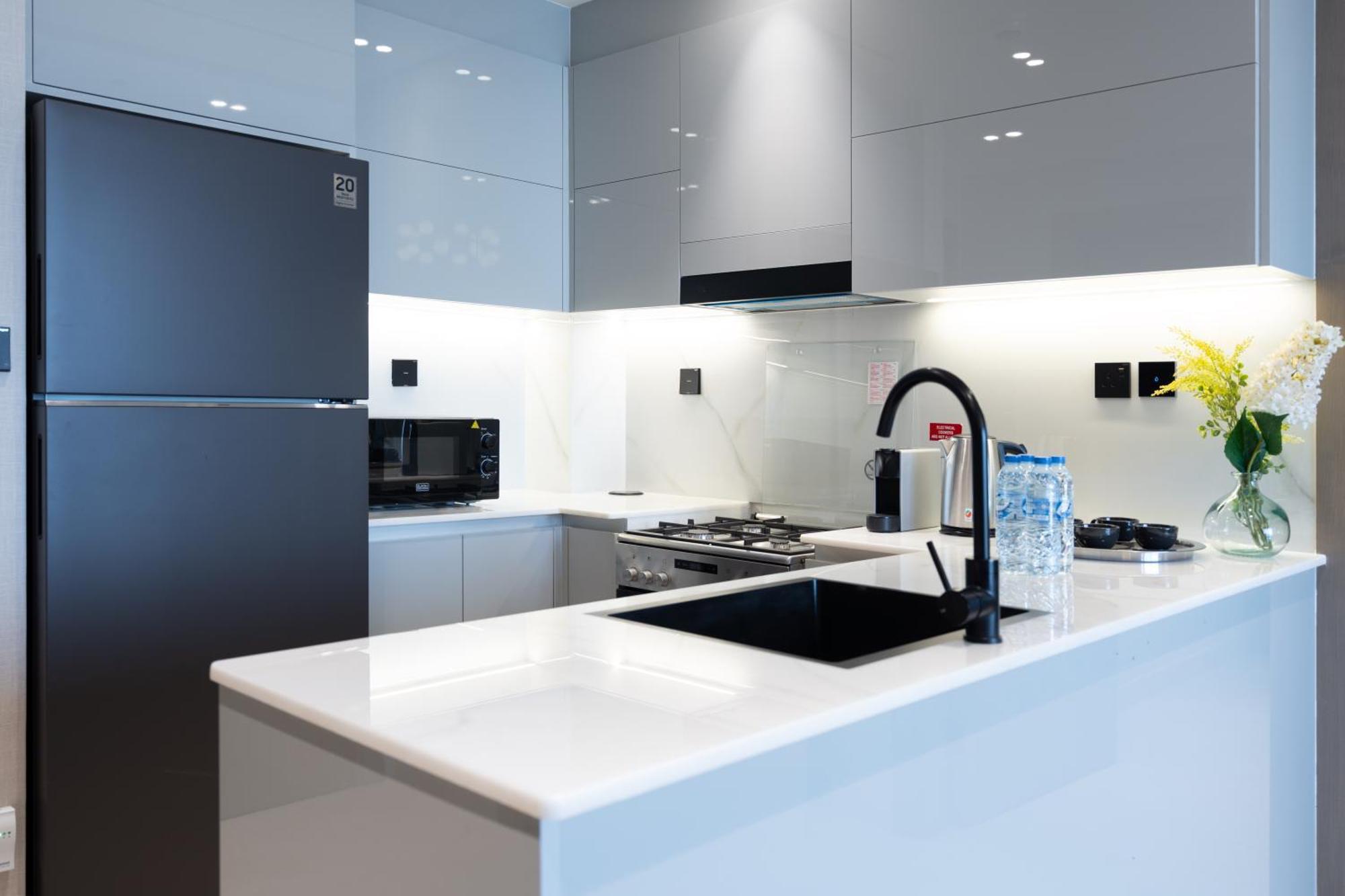 Keyrock Living - Binghatti Canal Luxury Haven Apartment Dubai