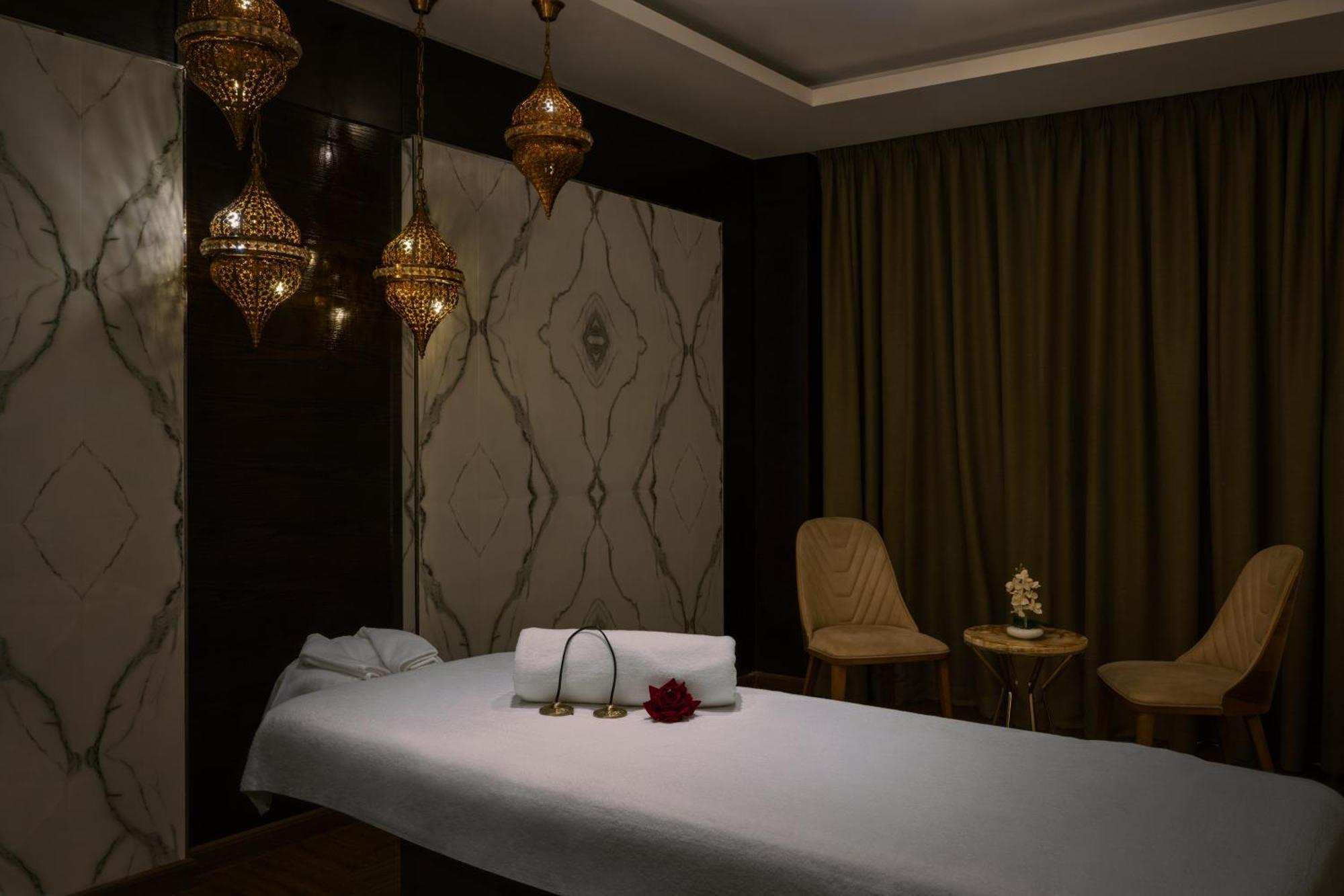 Hotel Barcelo Al Jaddaf, 4*