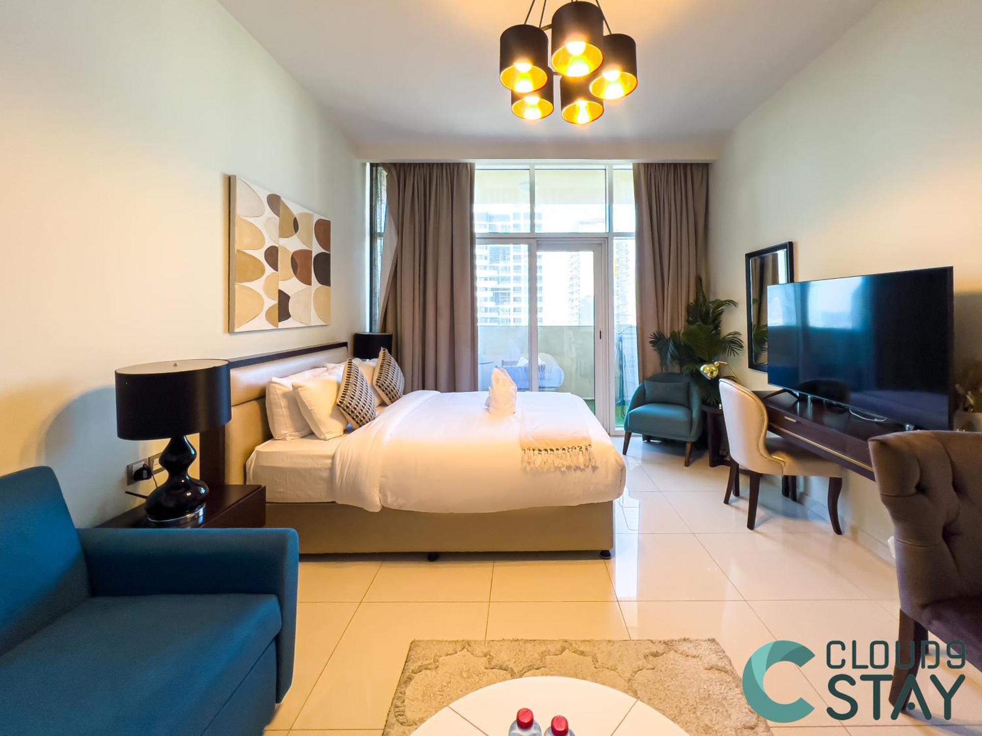 Apartment Cloud 9 - Damac Ghalia Tower