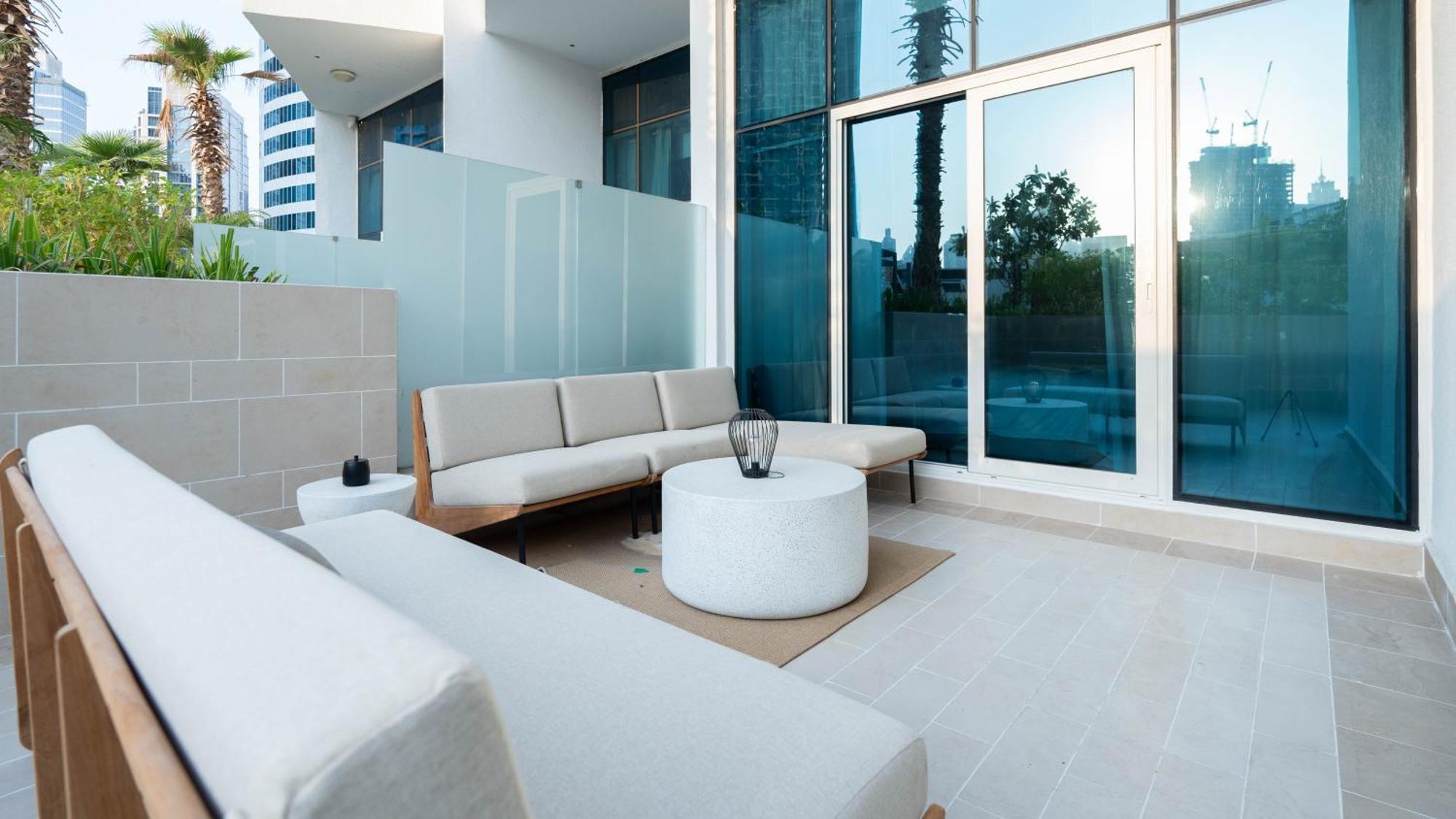 Keyrock Living - Elegant In Business Bay Apartment *