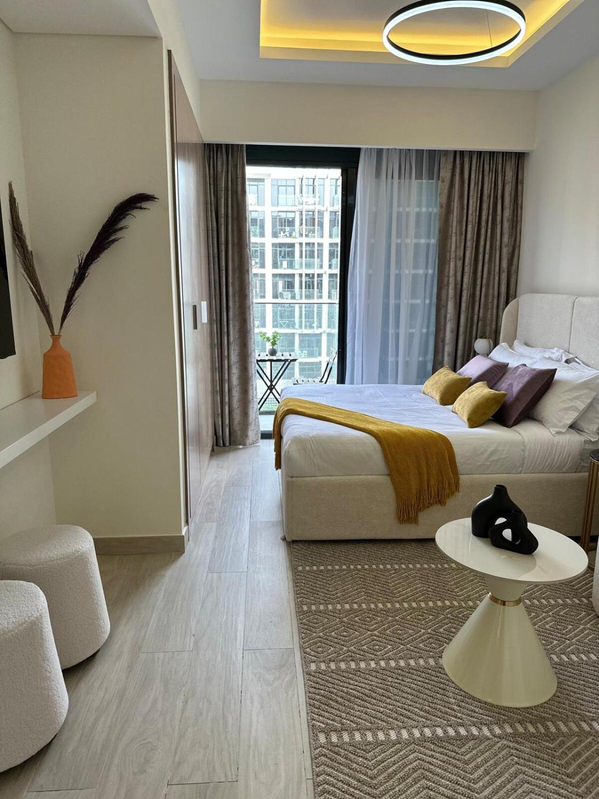 Modern Near Burj Khalifa Apartment Dubai