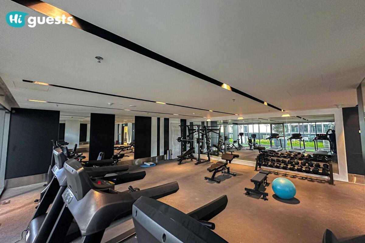 Apartment Higuests - Stylish 1br Retreat With Modern Interiors In *
