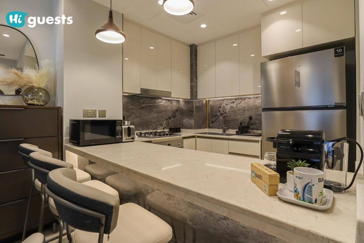 Higuests - Stylish 1br Retreat With Modern Interiors In Dubai