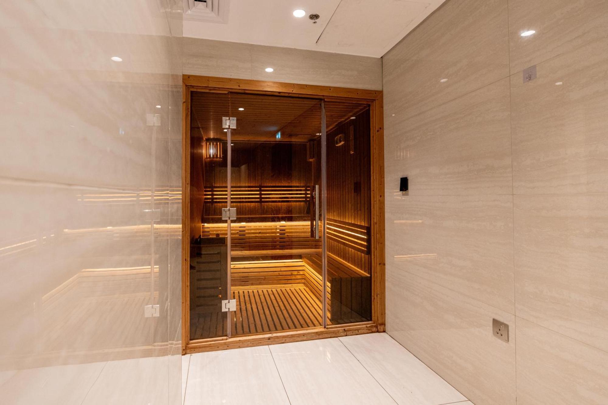 Nobles Tower - Modern 2br With Stunning Views