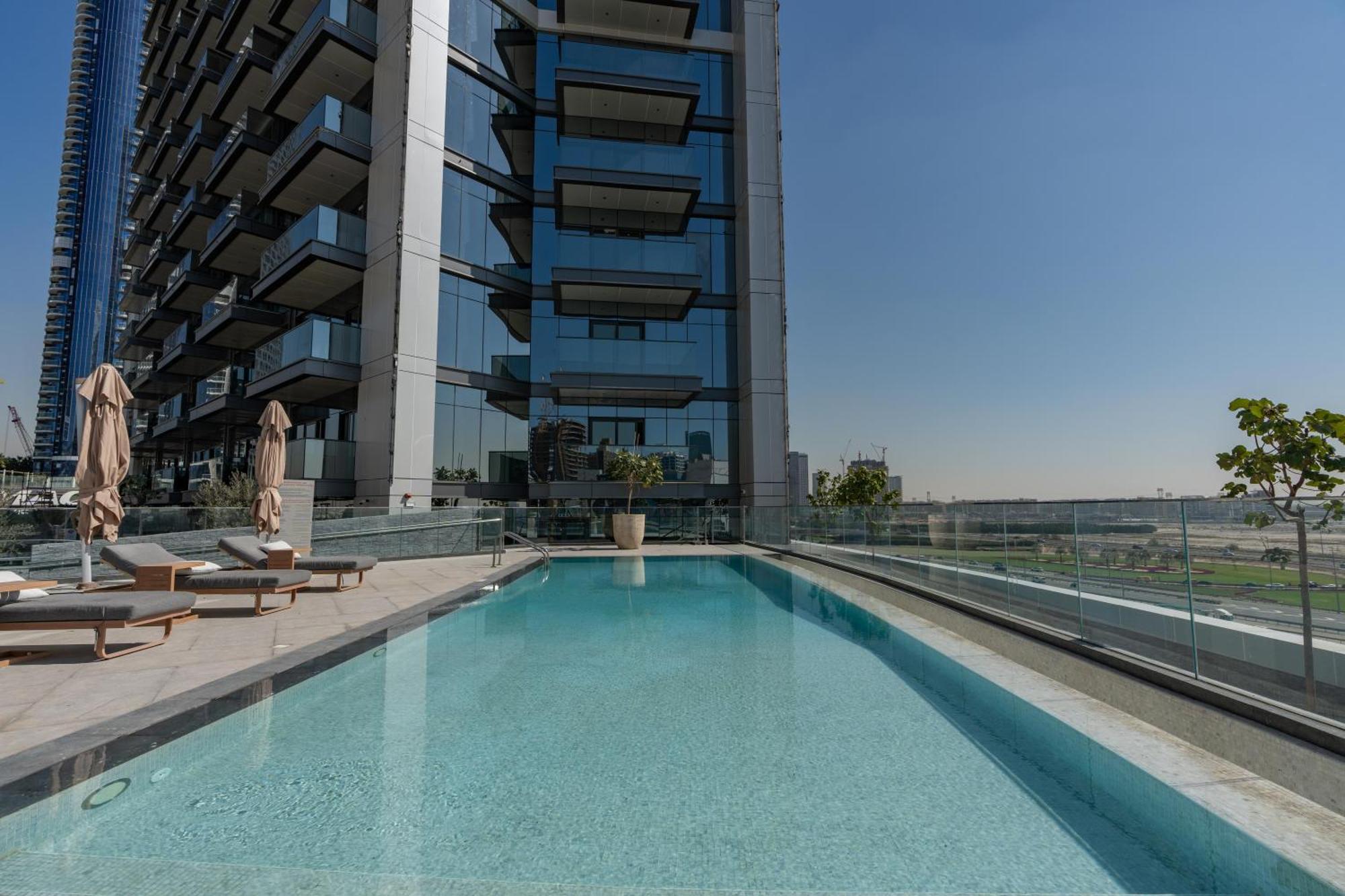 Apartment Nobles Tower - Modern 2br With Stunning Views *