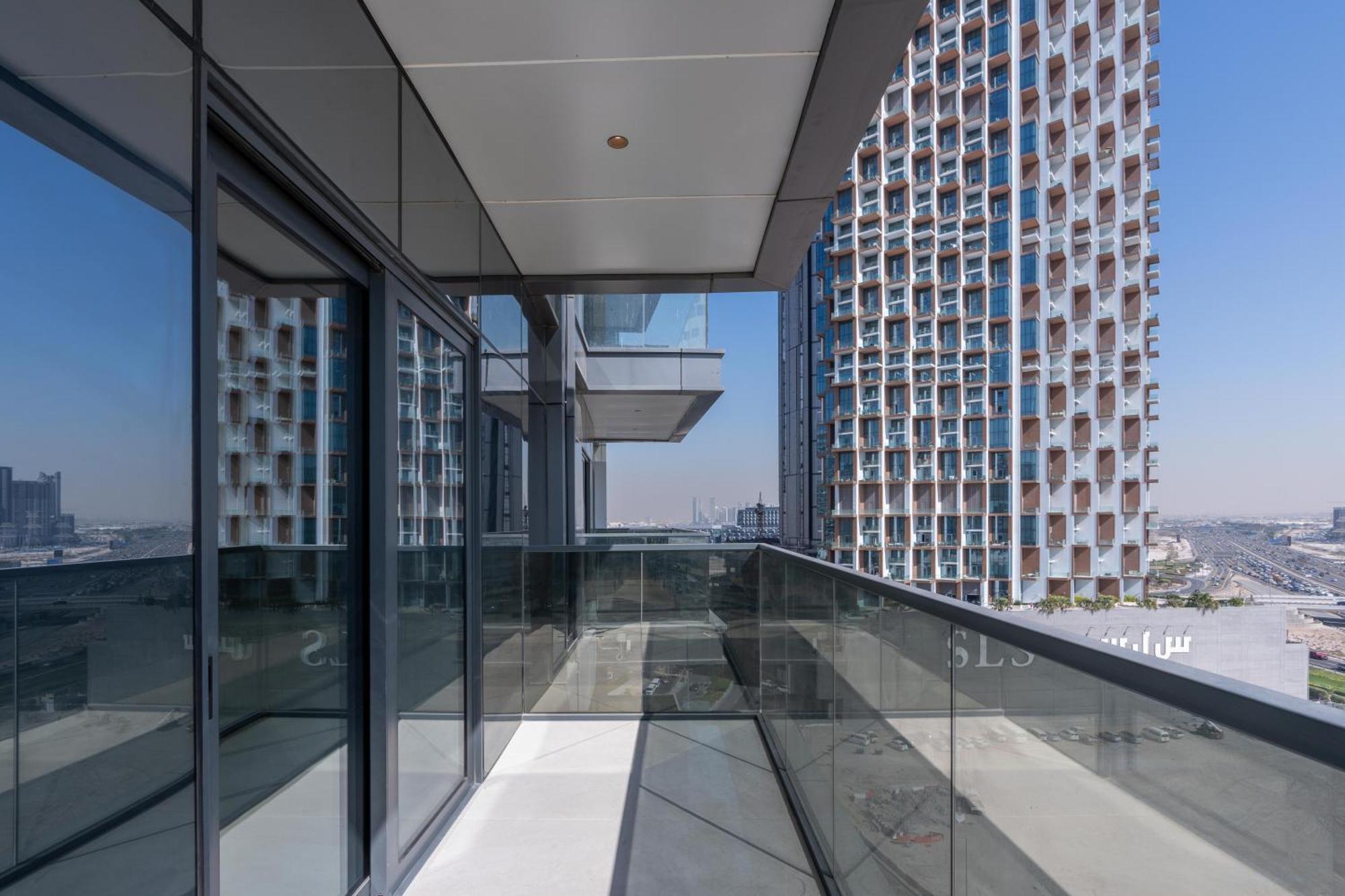 Nobles Tower - Modern 2br With Stunning Views Dubai
