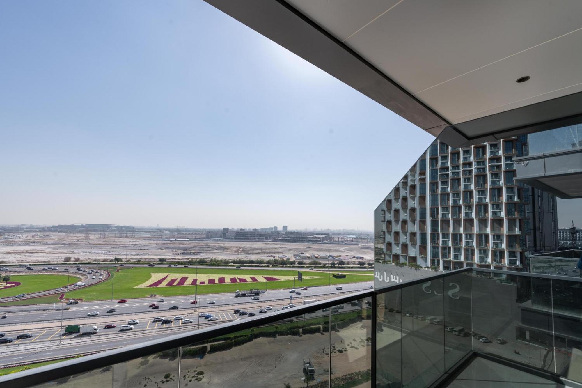 Apartment Nobles Tower - Modern 2br With Stunning Views