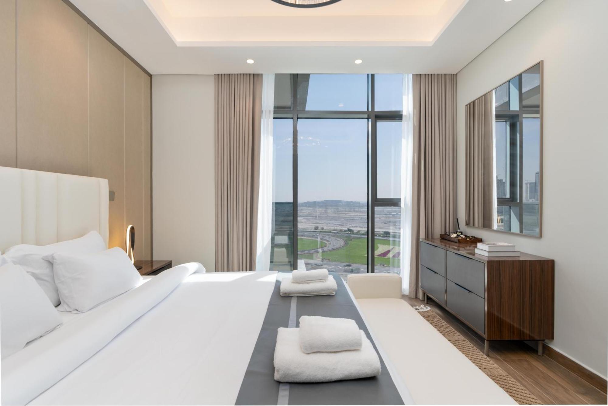 Nobles Tower - Modern 2br With Stunning Views *