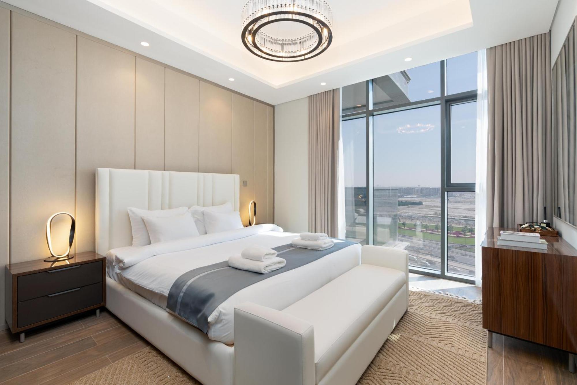 Nobles Tower - Modern 2br With Stunning Views Apartment Dubai