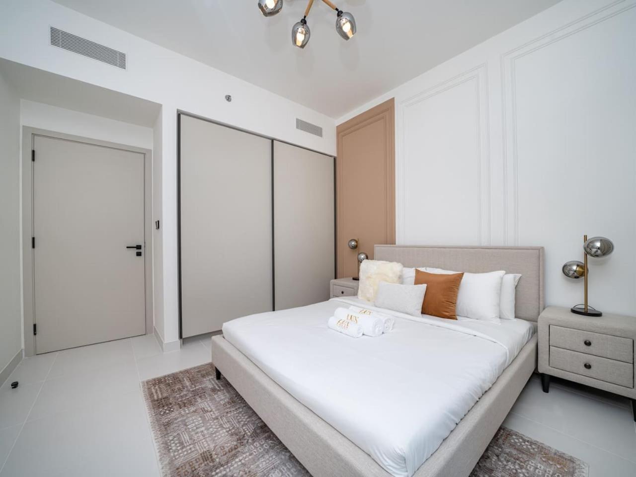 Gorgeous Beachfront 2 Bed Retreat In Marina Vista *