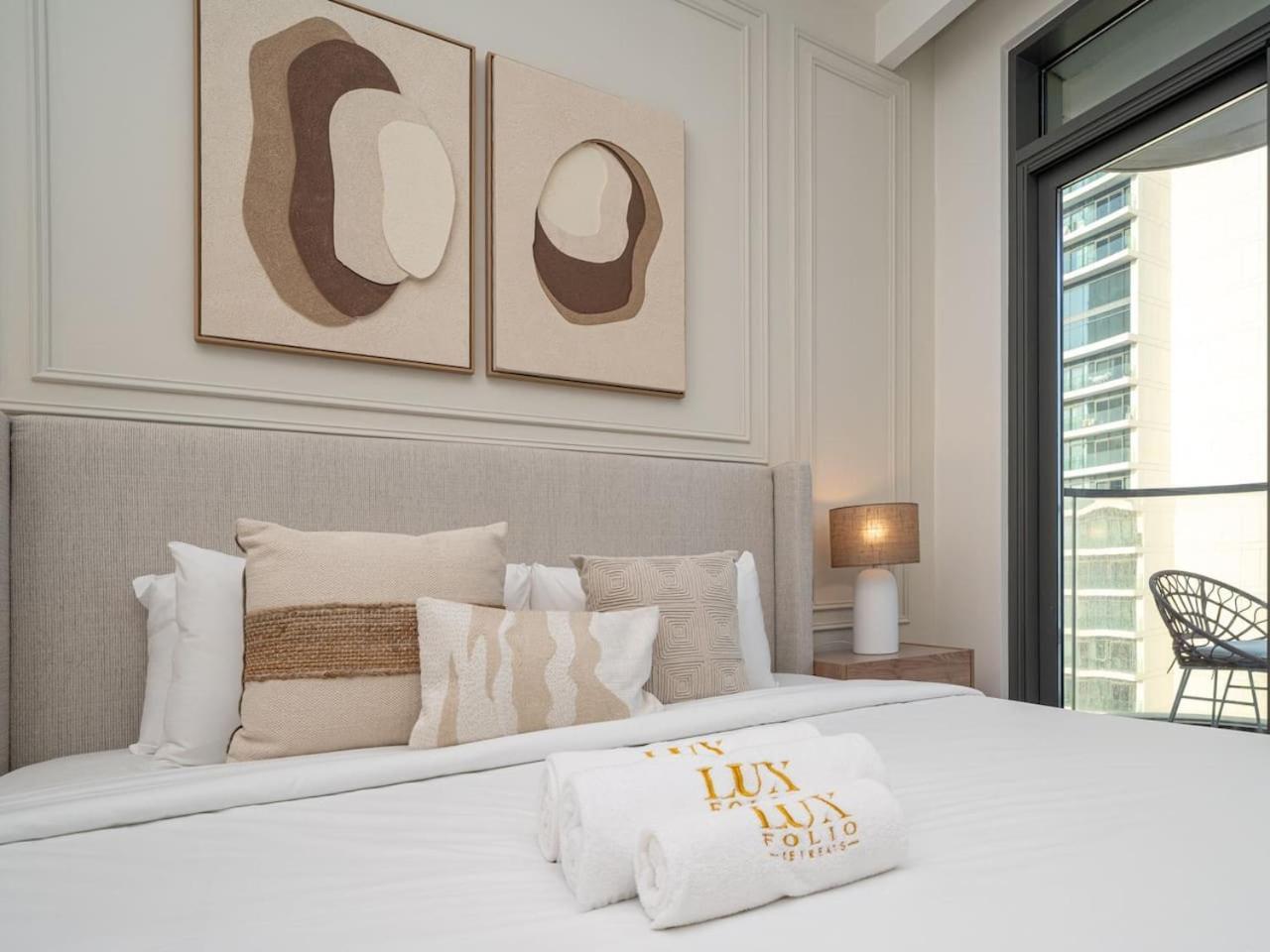 Gorgeous Beachfront 2 Bed Retreat In Marina Vista * Dubai