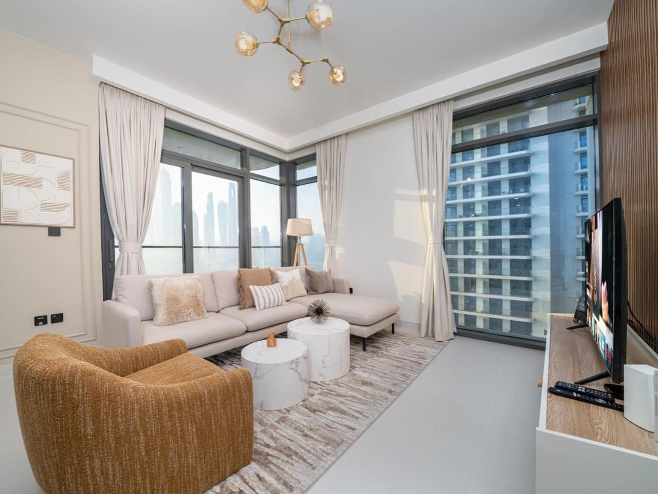 Apartment Gorgeous Beachfront 2 Bed Retreat In Marina Vista Dubai