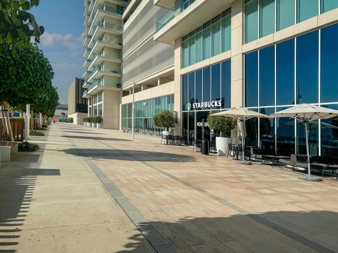 Gorgeous Beachfront 2 Bed Retreat In Marina Vista *